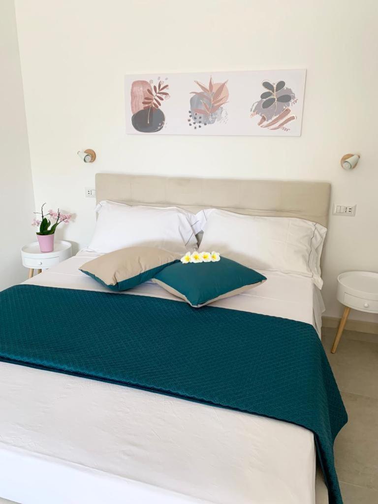 B&B Jolie Suite วิลลัสซีมีอุส ภายนอก รูปภาพ